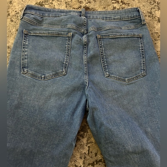 Old Navy O.G. Straight High-Rise - Picture 5 of 5